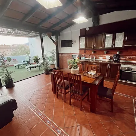 Atico La Terraza フエンヒロラ